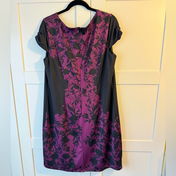 Purple and Black Knee Length Dress - Picture 2 of 10